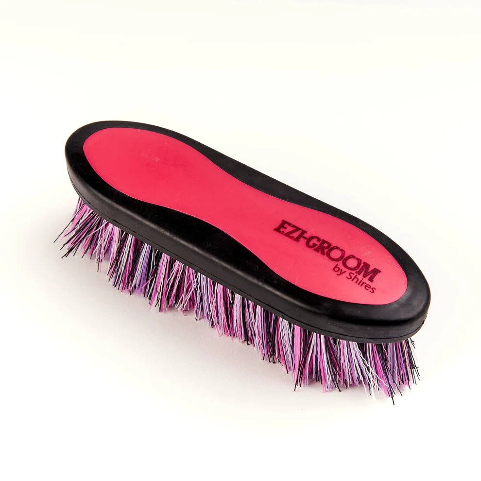 Shires EZI-GROOM Grip Dandy Brush