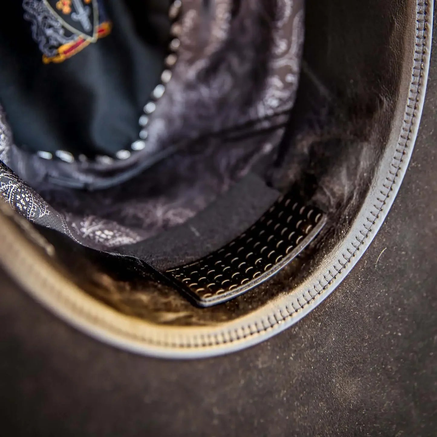 The Bandit Hat Cinch