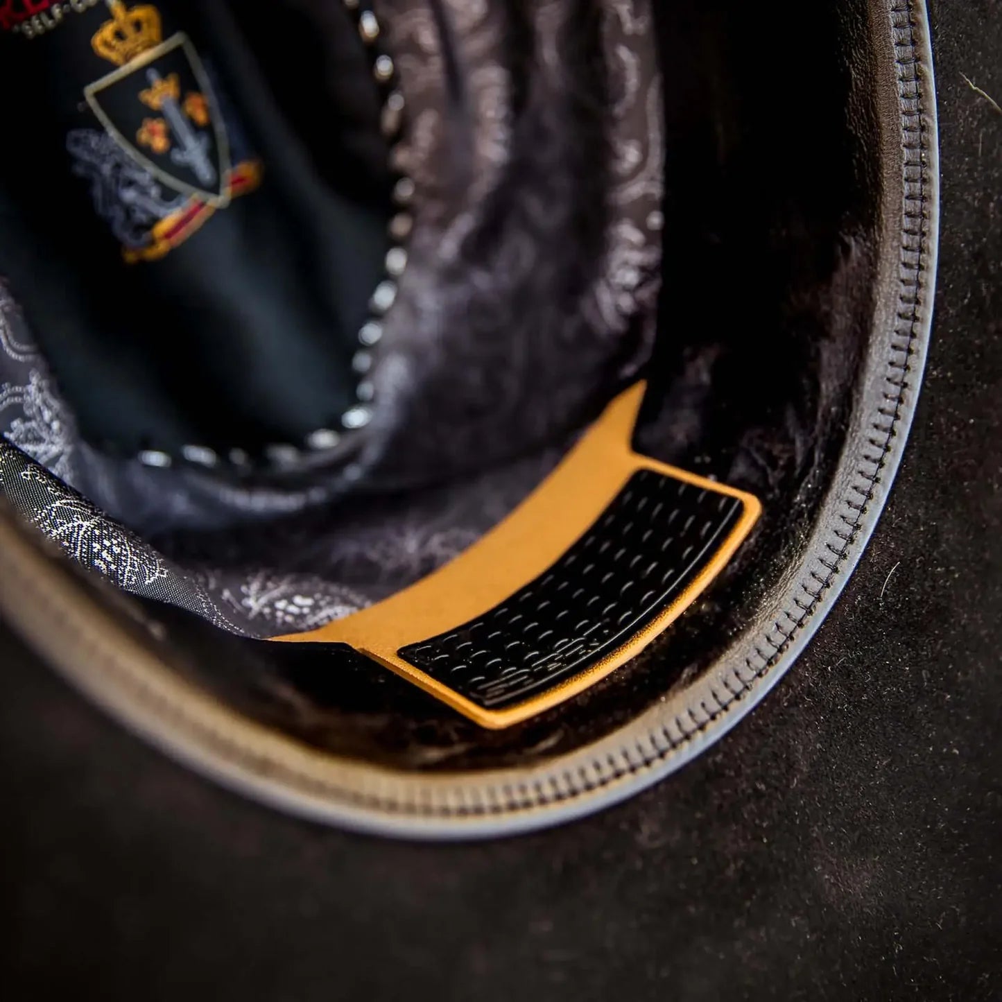 The Bandit Hat Cinch